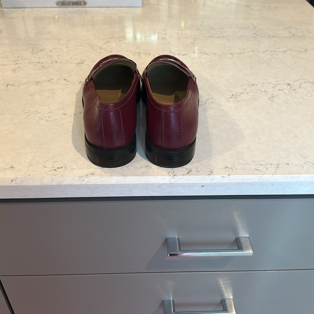 Micheal Kors maroon colored loafers size 7 - Picture 7 of 7